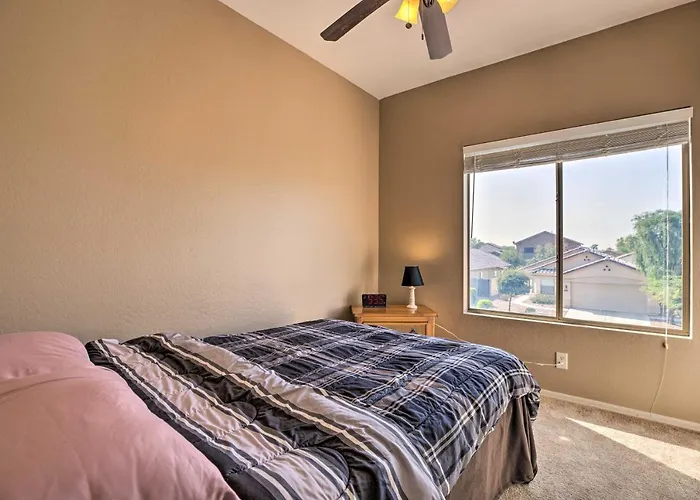 Maricopa Home W/ Outdoor Seating, 2 Mi To Golf!