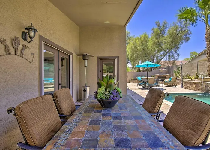 Chic Maricopa Getaway W/ Outdoor Oasis & Pool